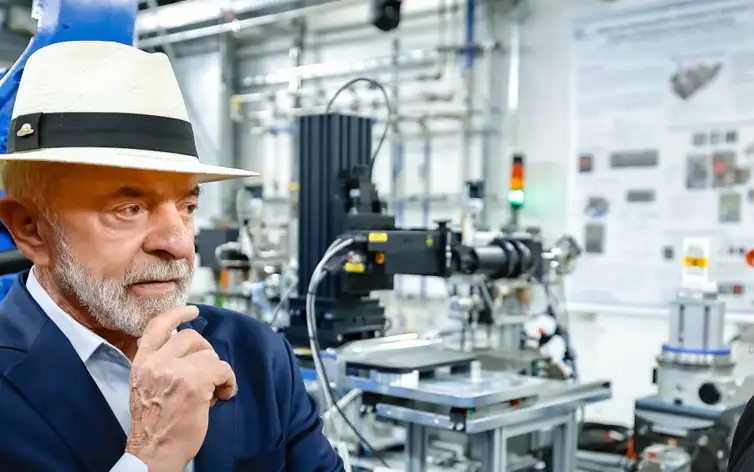 Terras raras: “Brasil não abre mão de sua soberania”, diz Lula