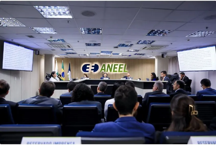 Aneel destinará até R$ 5,6 bi para aliviar conta de luz em 19 estados