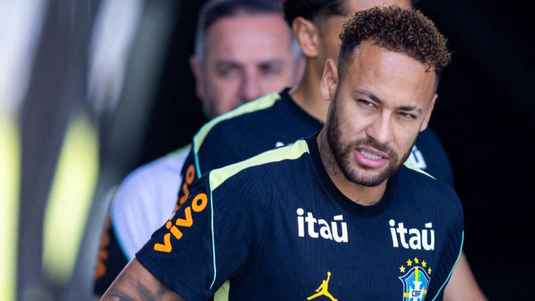 Perfil de Neymar dá resposta após Lula dizer que jogador está em home office
