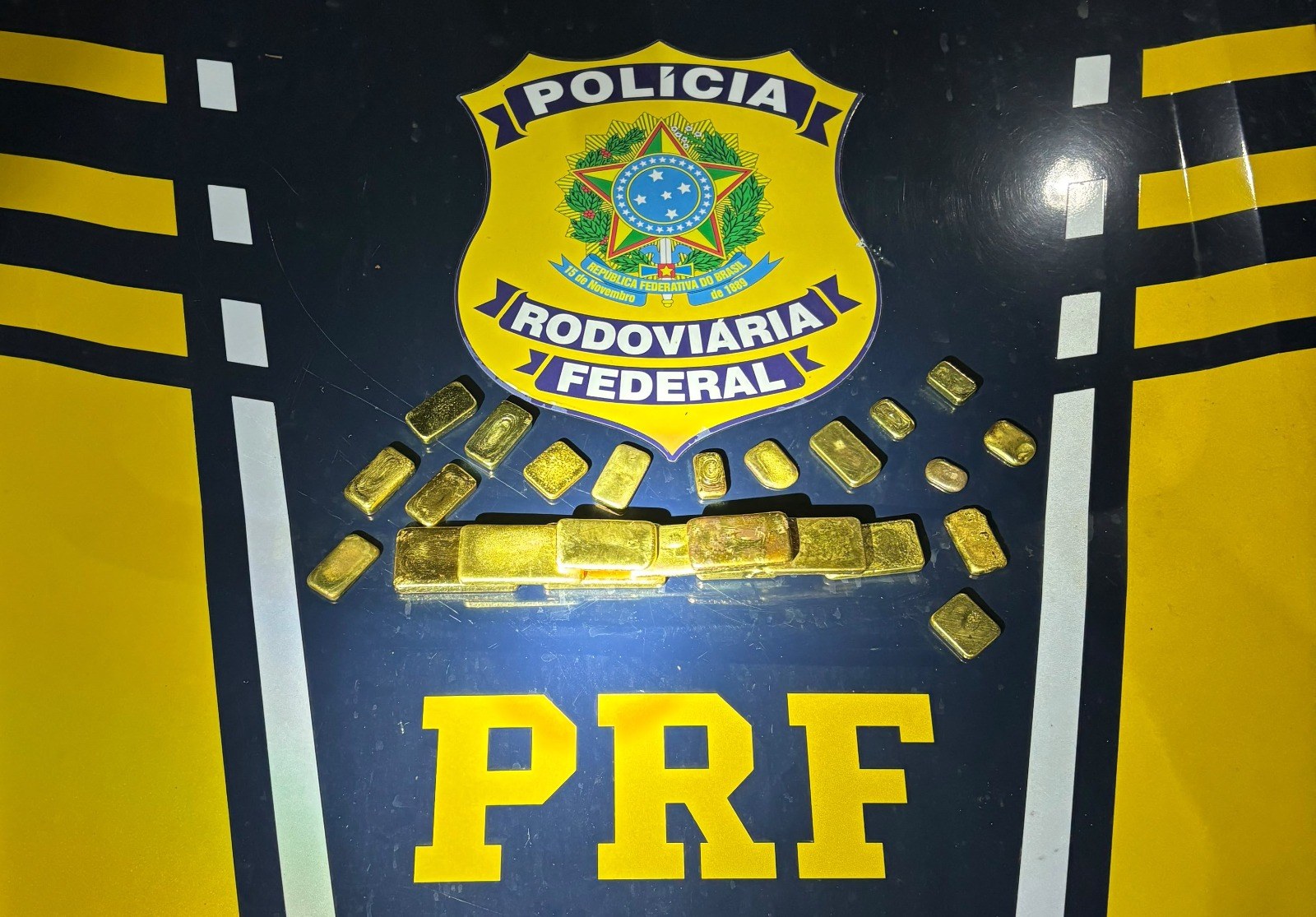 PRF apreende 4 kg de ouro ilegal na BR-316, em Santa Maria do Pará