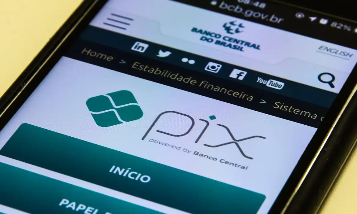 Pix por aproximação passa a mostrar saldo antes do pagamento