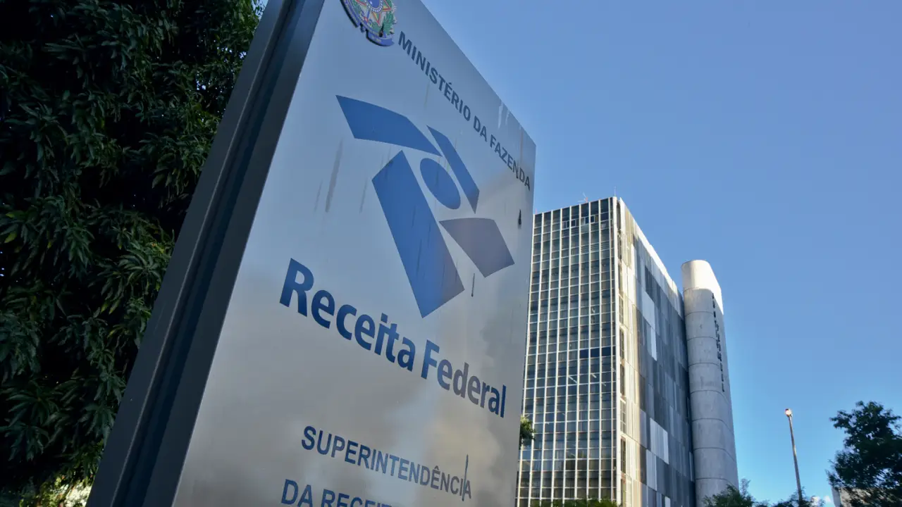 Apreensão de 50 toneladas de cocaína pode ser a maior da história do Brasil