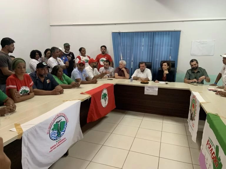 Sem-terra completam 70 dias acampados na sede do Incra