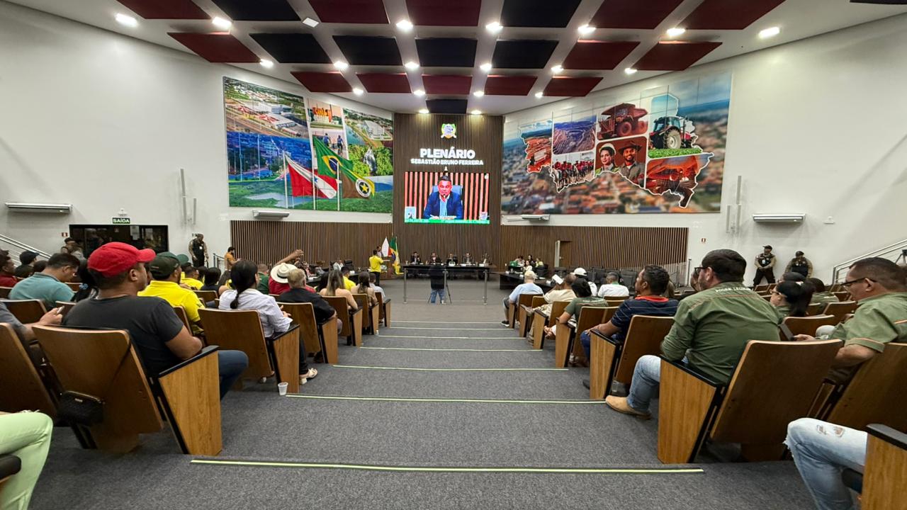 Vereadores votam indicações e avaliam contas municipais na 27ª Sessão Ordinária