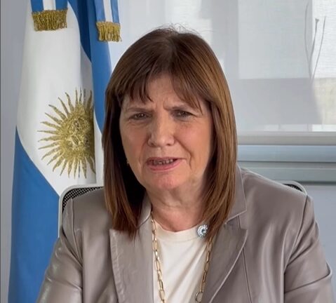 Aliada de Milei na Argentina reconhece triunfo de Lula