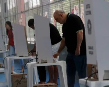 Brasil tem 35 denúncias por dia de assédio eleitoral no trabalho em outubro