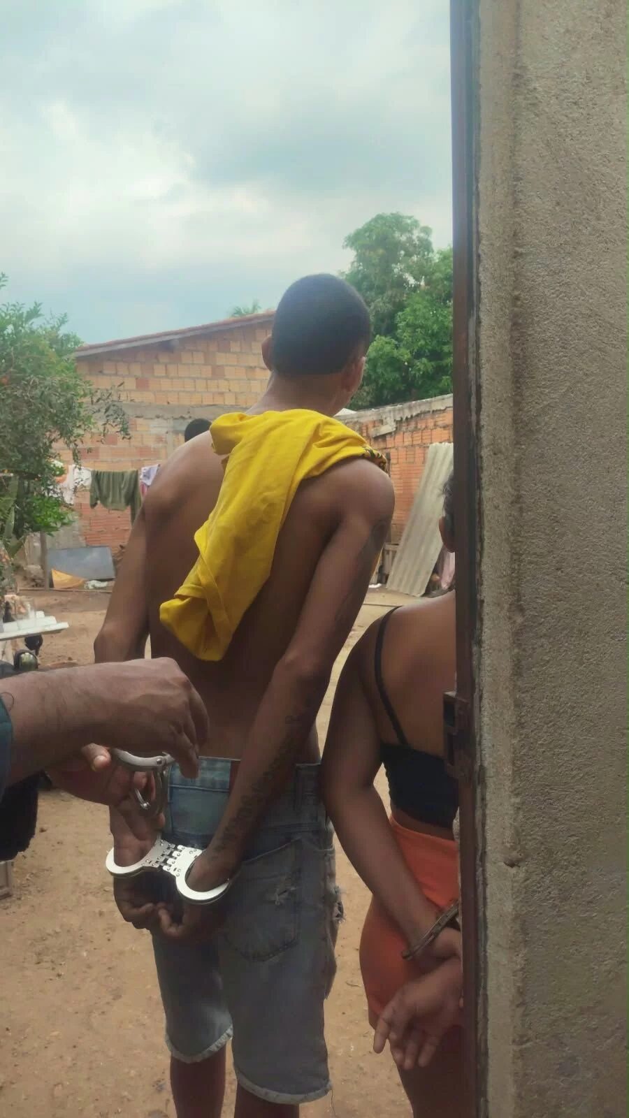 Casal é preso por suspeita de tráfico de drogas no São Félix I