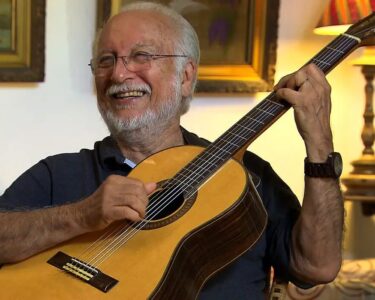 Cena Musical, da TV Brasil, celebra vida e obra de Roberto Menescal