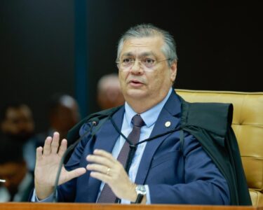 Dino: Desejo que sociedade, mercado e mídia sejam portadores de mensagens de paz e ponderação