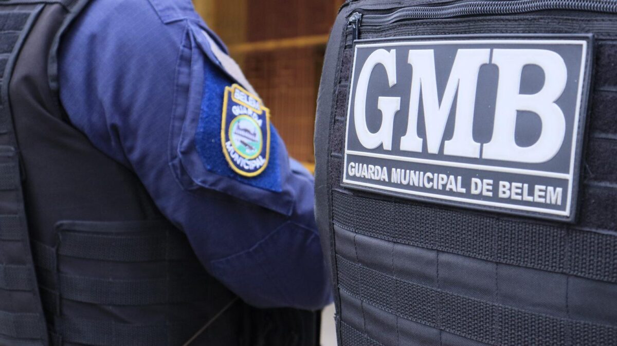Belém: dupla é presa em flagrante por despejo ilegal de lixo no Guamá