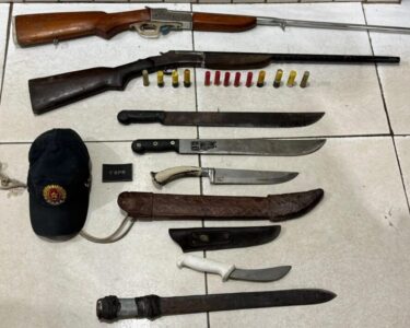Dupla é presa com armas e munições em Marabá
