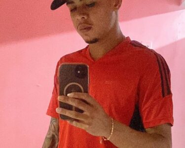 Dupla em moto mata homem a tiros na Pedreira, em Belém