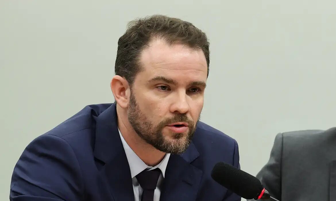 Governo enviará MP do Imposto Seletivo e renova subvenção ao diesel