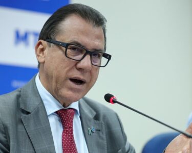 Governo estuda restringir crédito a empresas por assédio eleitoral