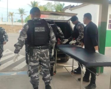 Homem em liberdade condicional morre em confronto com a PM