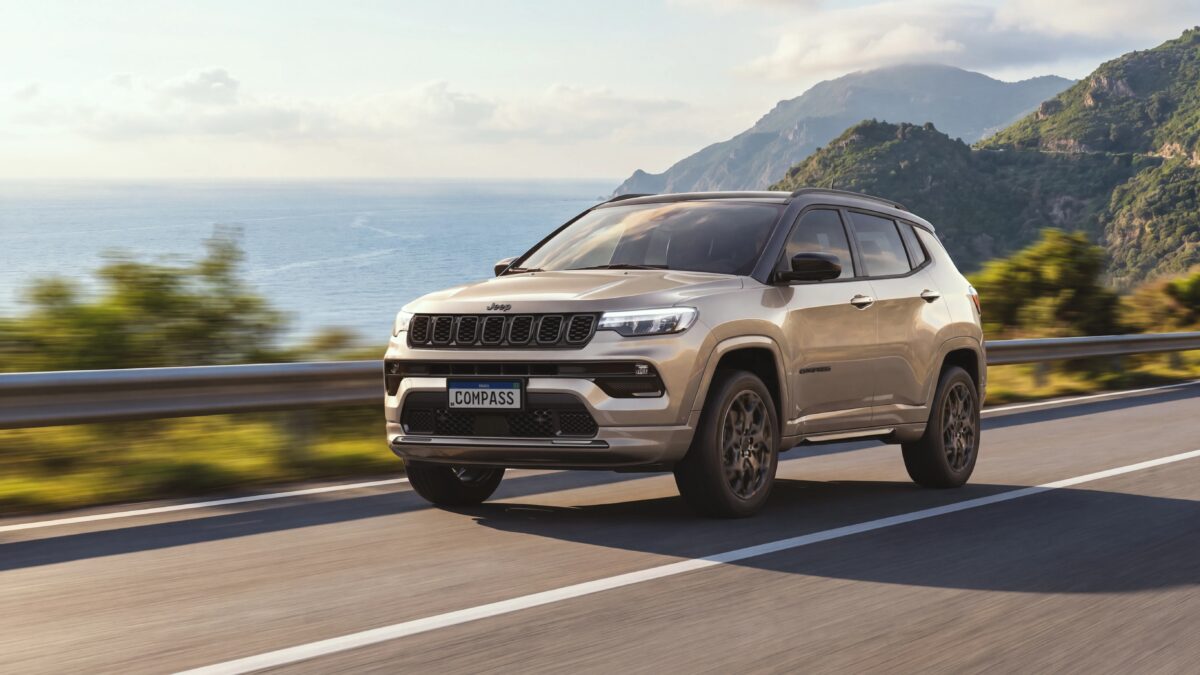 Jeep Compass 2027 estreia versões híbridas mas perde em preço e consumo