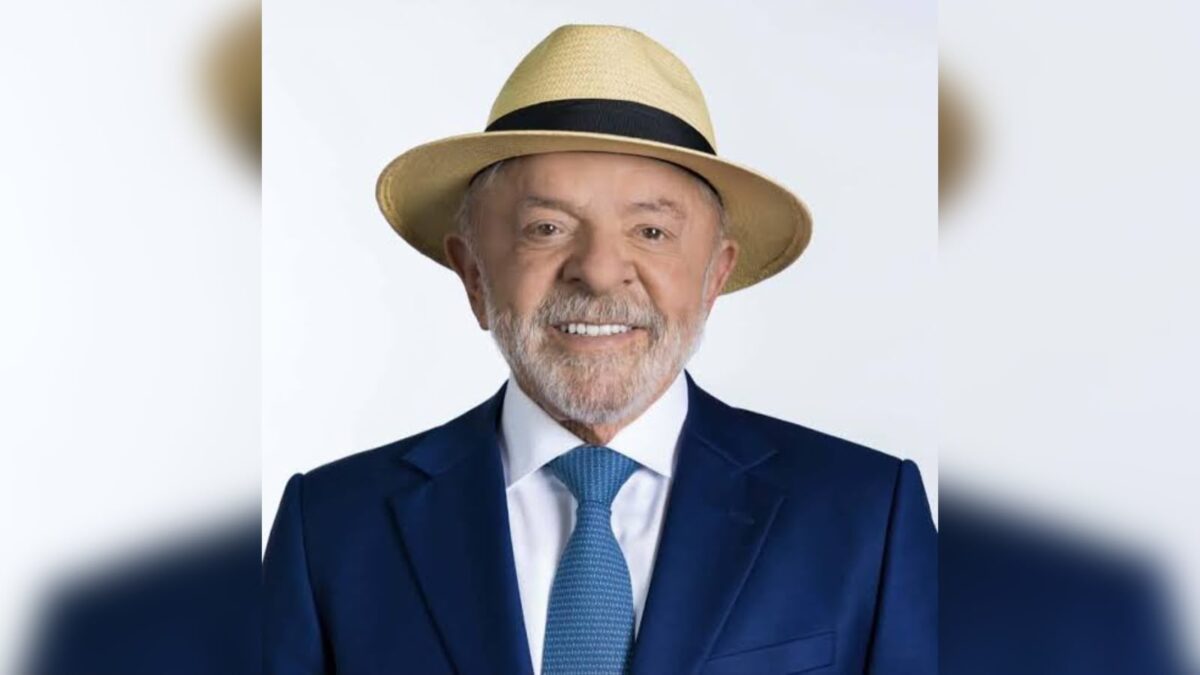 Lula é reeleito presidente do Brasil com 51,76% dos votos válidos