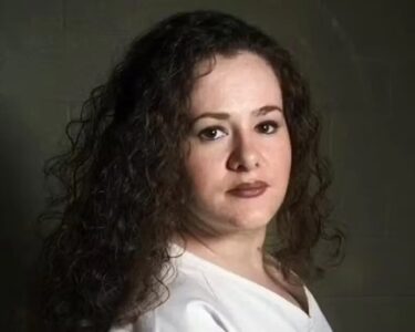 Mulher que sobreviveu a injeção letal diz ter acordado ‘confusa’: ‘Corpo dói’