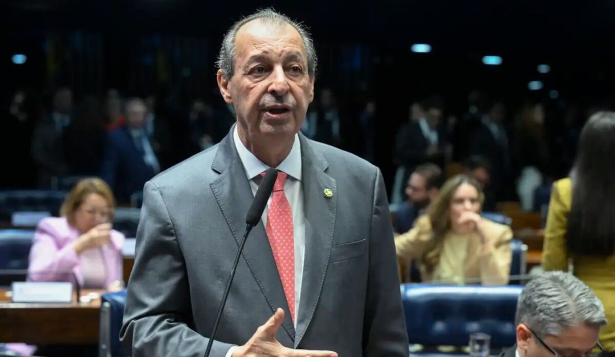 Omar Aziz vence segundo turno e é eleito governador do Amazonas em 2026