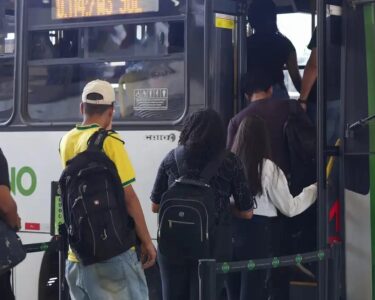 Prefeituras e estados devem garantir transporte gratuito no 2° turno