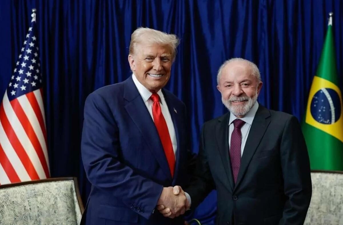 Donald Trump cuestiona eleições no Brasil e diz que gosta de Lula