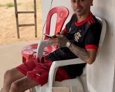Vítima executada a tiros em restaurante ao entardecer